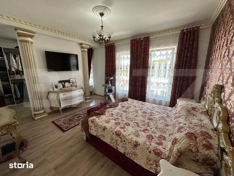 Casă cu 9 camere cu Teren 1604 Mp în Central