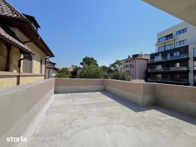 Casă cu 4 camere cu Teren 371 Mp în Dorobanți