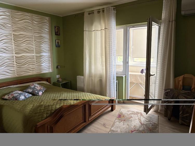 Apartament cu 4 camere decomandat în Central