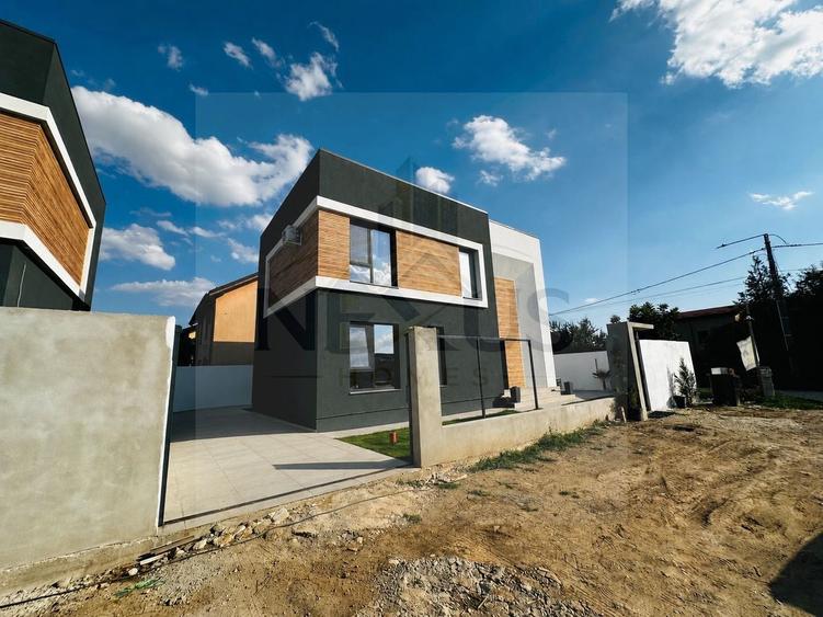 Casă individuală cu 5 camere cu Canalizare în Berceni