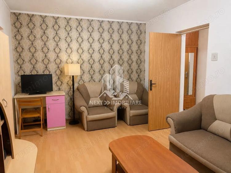 Apartament cu 3 camere semidecomandat în City Park Mall