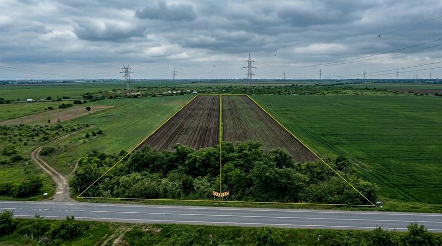 Teren Construcții extravilan de 5002 mp, în Glina