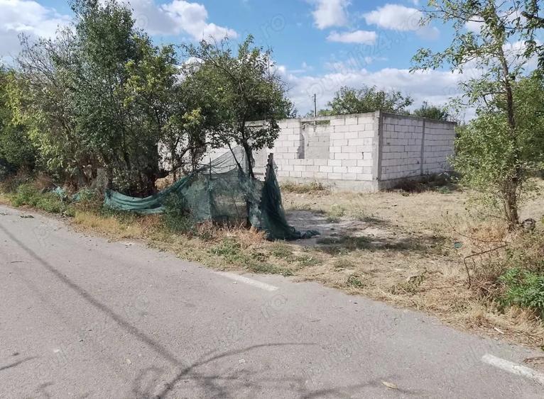 Teren de 500 mp, în Podu Pitarului