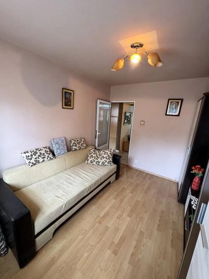 APARTAMENT 4 CAMERE | DECOMANDAT | ETAJ 1 | ZONA CENTRALA | BOXA - 9