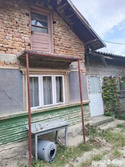 Casă cu 5 camere cu Teren 1300 Mp în Crivina