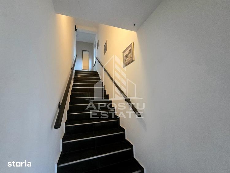 Casă cu 7 camere cu Teren 520 Mp în Șag