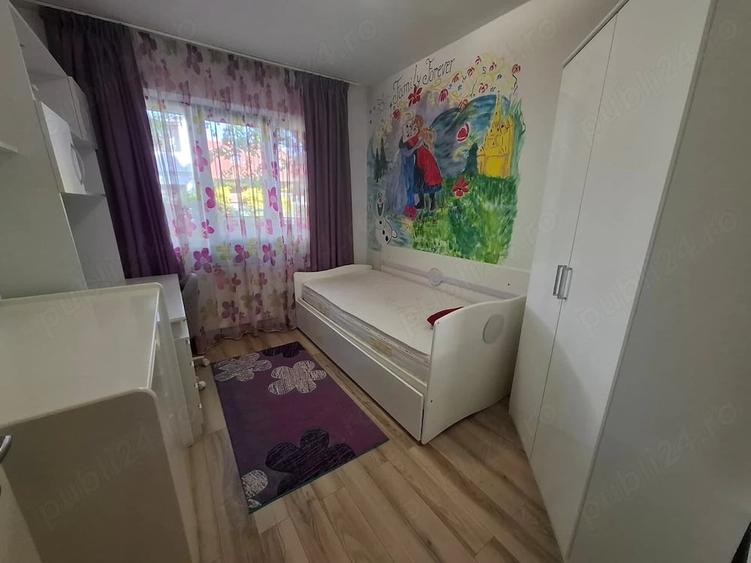 Apartament cu 4 camere decomandat în Central