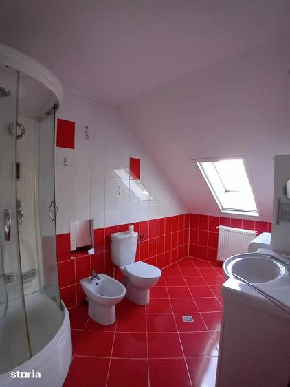 Casă cu 5 camere cu Teren 512 Mp în Mogoșoaia