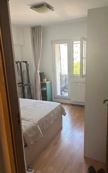 Apartament cu 3 camere decomandat în Nerva Traian