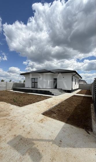 Casă individuală cu 4 camere cu Teren 400 Mp în Olteni
