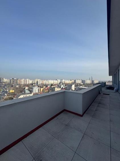 Penthouse cu 5 camere în Mihai Bravu