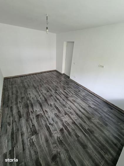 Apartament cu 2 camere decomandat în Calea București