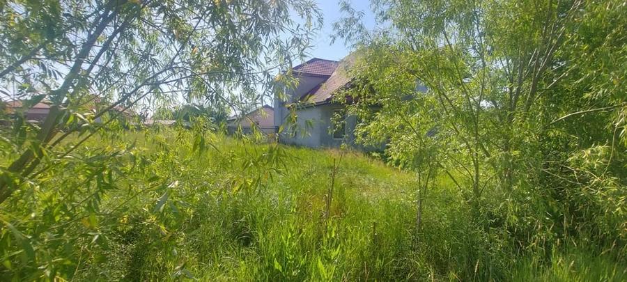 Teren de 900 mp, în Săcălaz