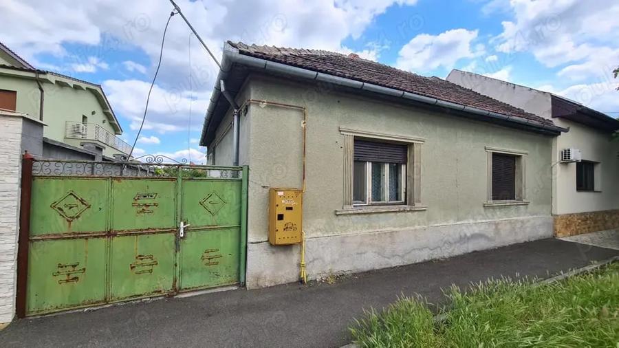 Casă cu 2 camere cu Teren 884 Mp în Pârneava