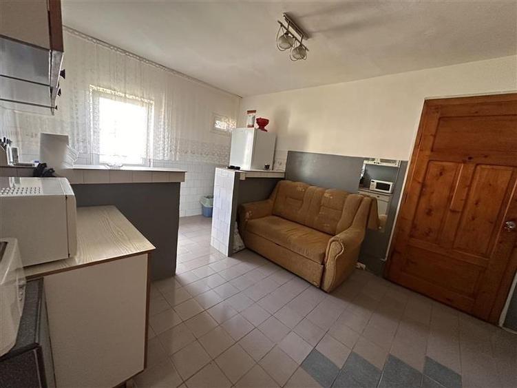 Apartament cu 2 camere semidecomandat în Buziașului