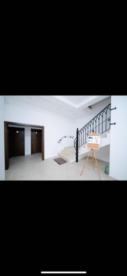 Spațiu comercial, de 100 mp, în Mehala