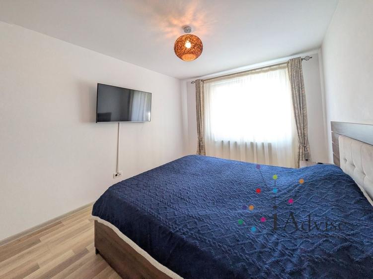 Apartament cu 3 camere decomandat, mobilat în Tractorul