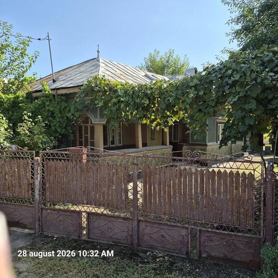 Casă cu 3 camere cu Teren 1700 Mp în Potlogi