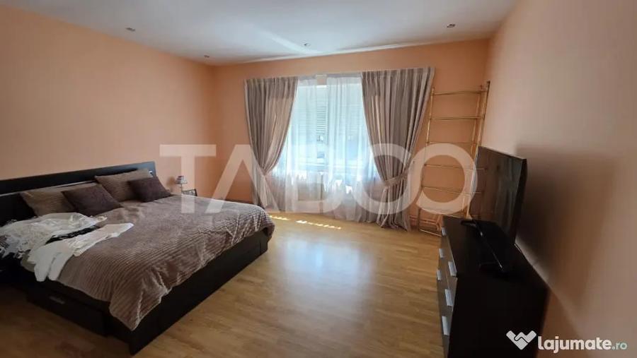 Casă cu 4 camere cu Teren 3150 Mp în Petrești