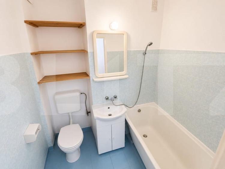 Apartament cu 3 camere semidecomandat, mobilat în Șagului