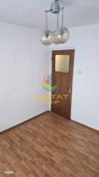 Apartament cu 3 camere semidecomandat în 1 Decembrie 1918