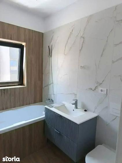Casă cu 4 camere cu Teren 153 Mp în Titan