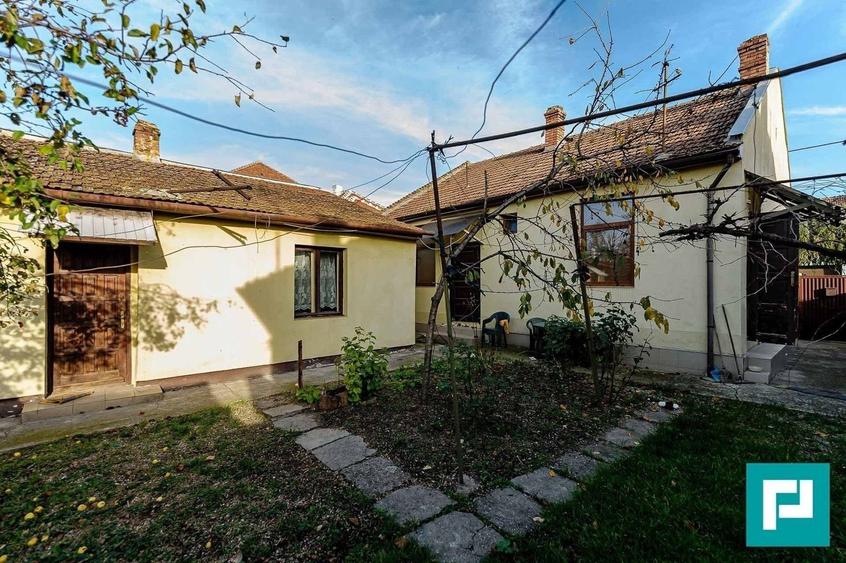 Casă individuală cu 3 camere cu Teren 900 Mp în Pârneava