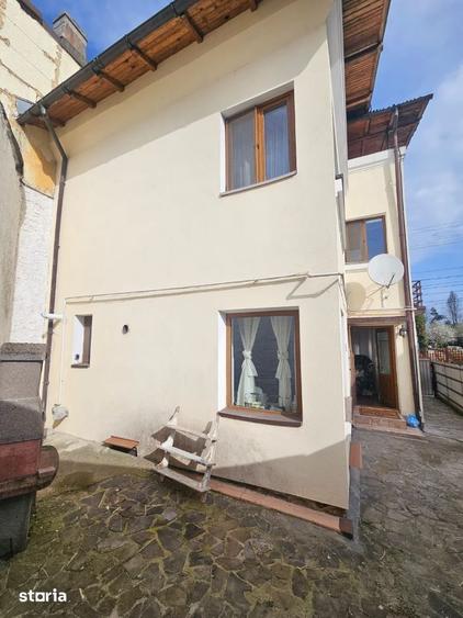 Casă cu 3 camere cu Teren 110 Mp în Curtea de Argeș