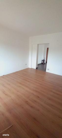 Apartament cu 2 camere, chiar in centrul ora?ului! - 2