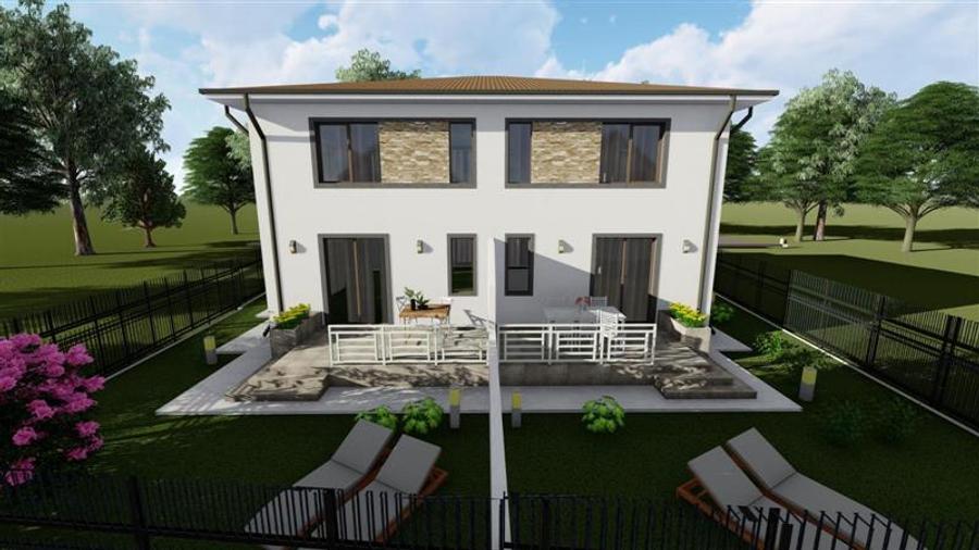 Casă cu 4 camere cu Teren 250 Mp în Central