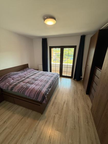 Casă individuală cu 6 camere cu Teren 2000 Mp în Malcoci