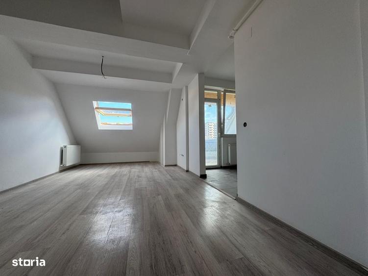 Apartament cu 3 camere în Tractorul