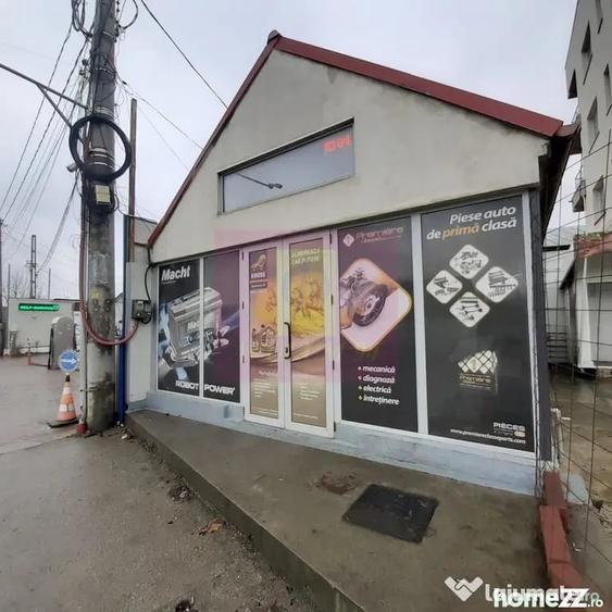 Casă cu 7 camere cu Teren 370 Mp în Cățelu