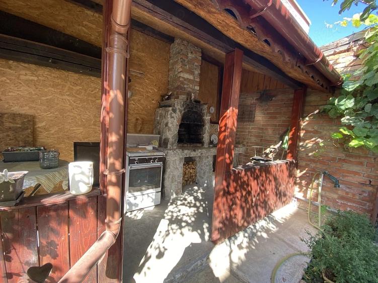 Casă cu Teren 540 Mp în Central