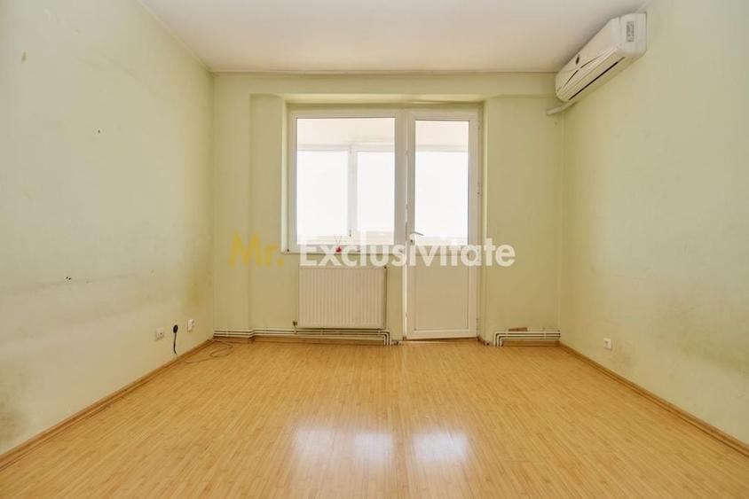 Apartament cu 4 camere decomandat în Craiovei