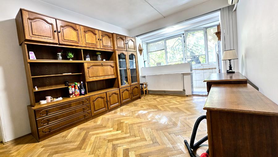 Apartament cu 2 camere decomandat în Iancului