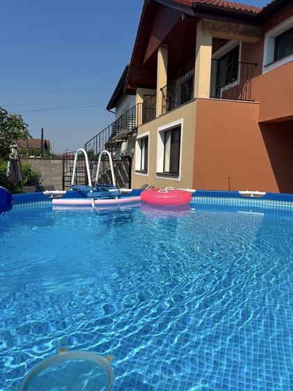 Apartament cu 2 camere semidecomandat în Ghiroda