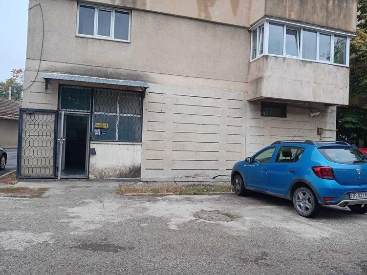Spațiu comercial, de 76 mp, în Central