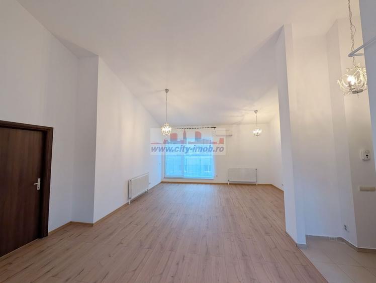 Apartament cu 2 camere semidecomandat în Băneasa