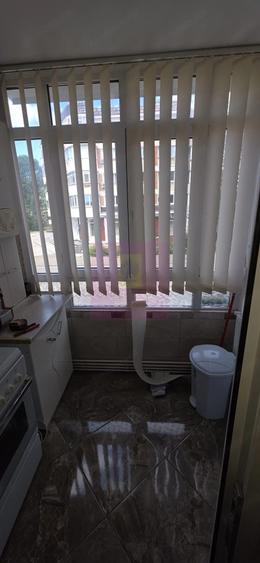 Apartamnet cu 3 camere de vanzare in Campina, Central - 3