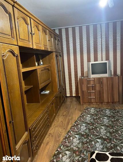 Garsonieră decomandată în Rahova