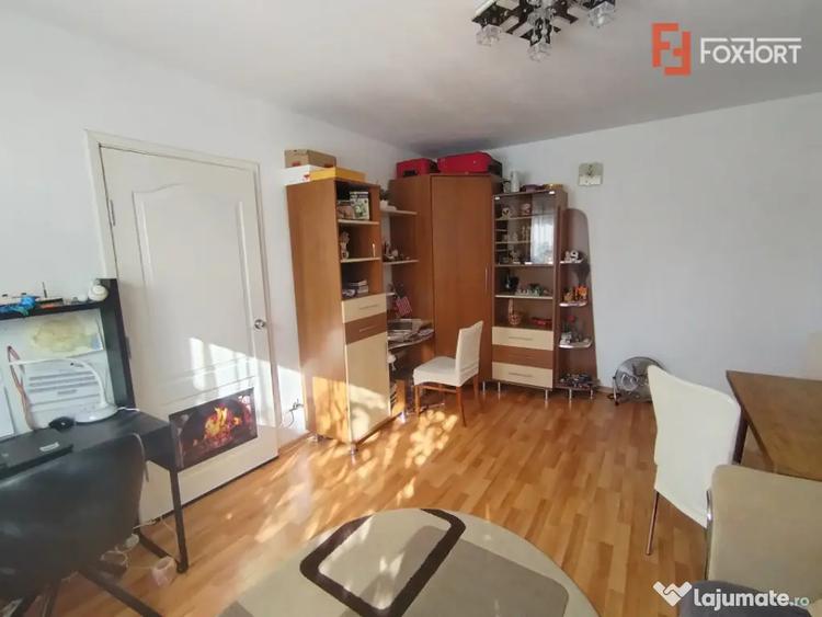 Apartament cu 2 camere semidecomandat în Șagului