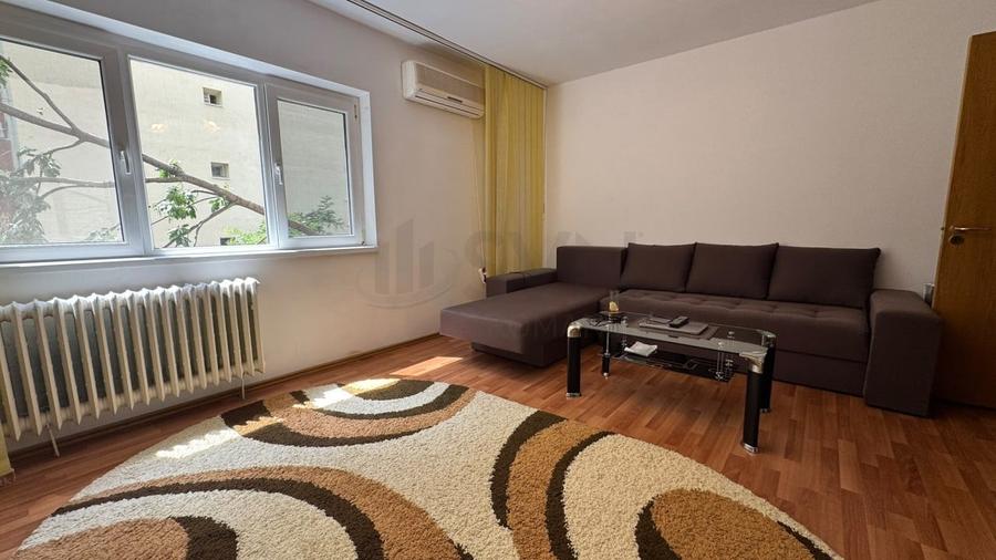 Apartament cu 3 camere decomandat, mobilat în Timpuri Noi