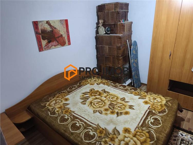 Casă individuală cu 4 camere cu Canalizare în Stâlpu