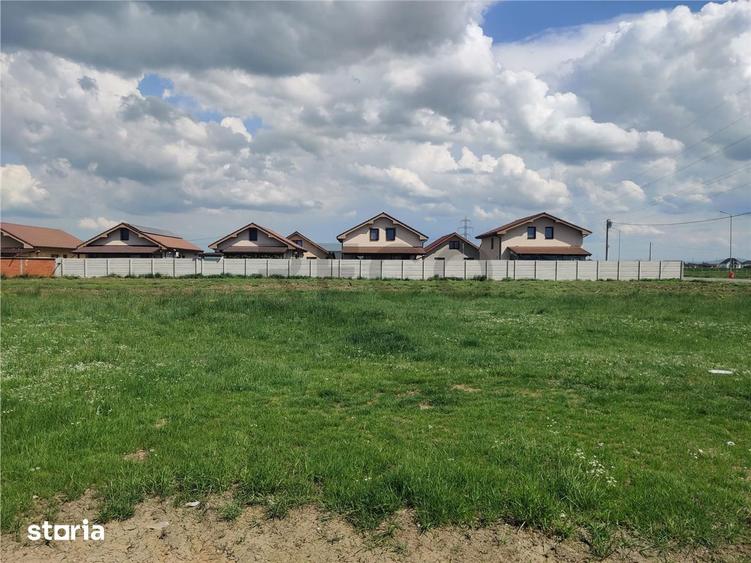 Teren de 800 mp, în Sântandrei