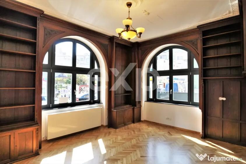 Casă cu 5 camere cu Teren 250 Mp în Romană