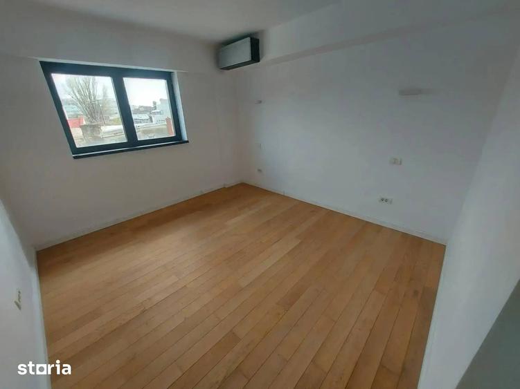 Apartament cu 3 camere decomandat în Dorobanți