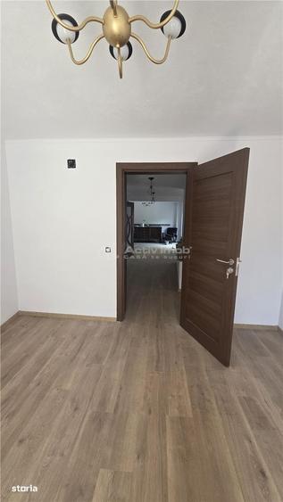 Casă cu 4 camere cu Teren 341 Mp în Central