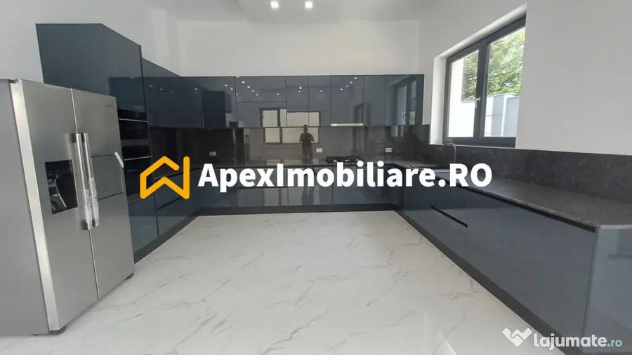 Casă cu 7 camere cu Teren 500 Mp în Pipera