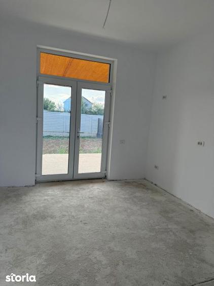 Casă cu 4 camere cu Teren 440 Mp în Frumușani